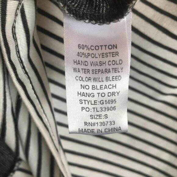 Umgee Pullover Stripe Hi-Lo Top in Gray/Cream - Size Small - Picture 5 of 5